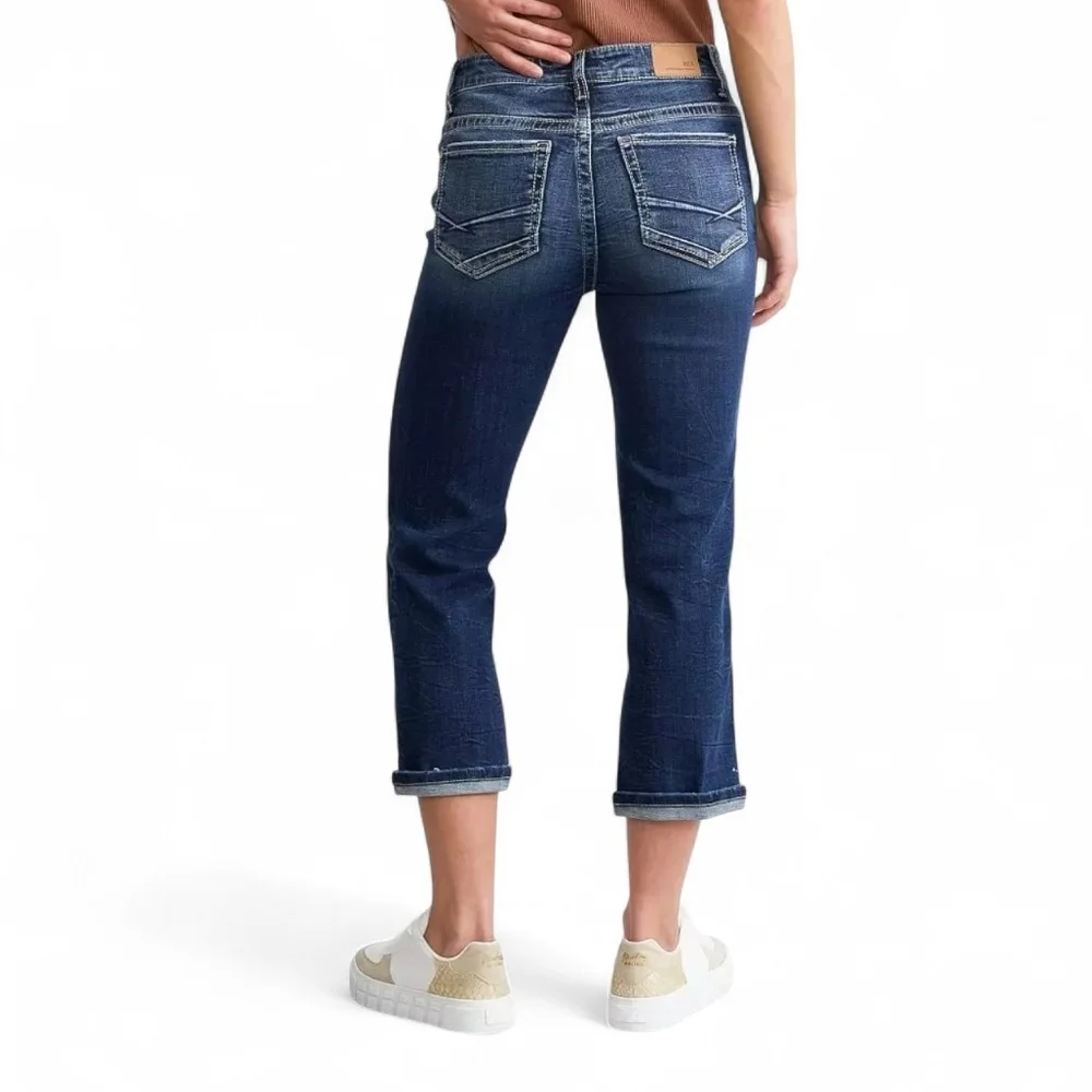 BKE Women's Payton Cuffed Stretch Capri Jean BGK413 Size 30 NWOT - Picture 3 of 16